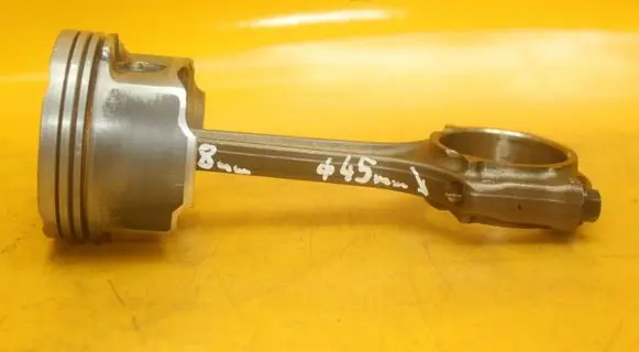 Fiat Tipo Piston with connecting rod 55272800