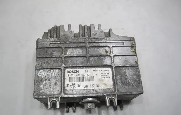 Volkswagen Golf III Engine control unit/module 3A0907311 26SA3606 0261203593