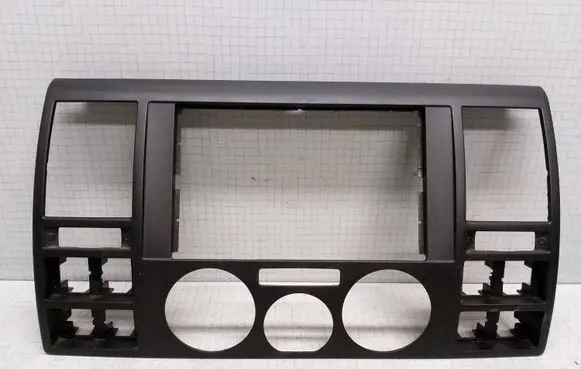 Volkswagen Transporter - Caravelle T5 Radio/GPS head unit trim 7H0857237E