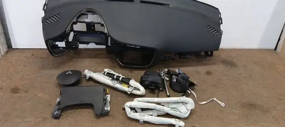 Mitsubishi Outlander Airbag set with panel 8000A513XA