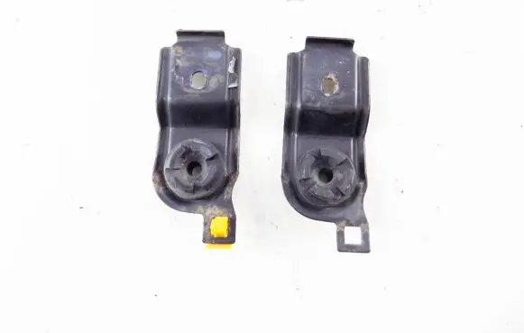 Subaru Forester SF Radiator mount bracket