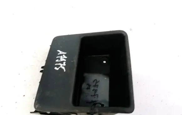 Volkswagen Jetta V Other interior part 1K5863383A