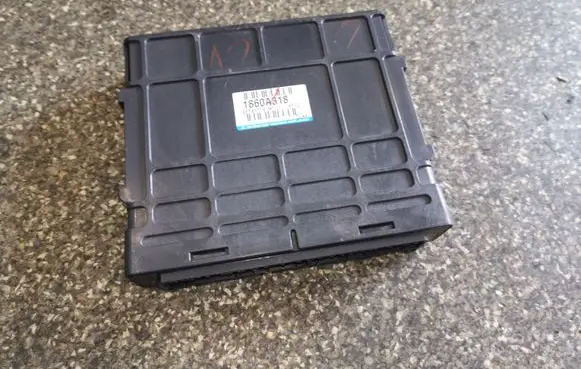 Mitsubishi Lancer Engine control unit/module 1860A318