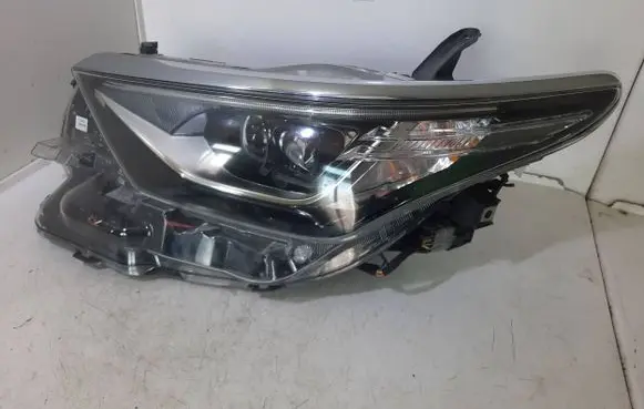 Toyota Auris E180 Headlight/headlamp 8115002K60 90070906