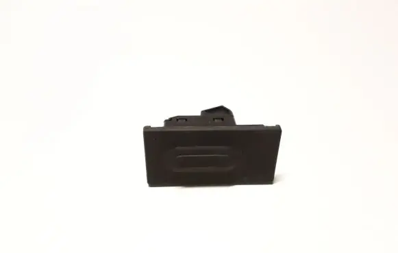 Mazda CX-3 Tailgate/boot open switch button BHN1568D0