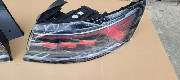 Volkswagen Arteon Rear/tail lights set 