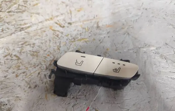 Mercedes-Benz E W213 Seat heating switch A2139051604 SW133101 14255404