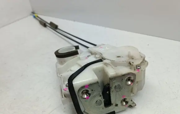 Mitsubishi Space Star Rear door lock 13327 B1KA4270