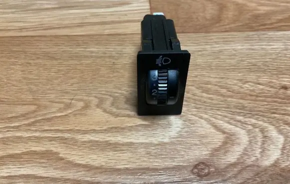 Toyota Avensis T250 Headlight level height control switch 8415205050 37166