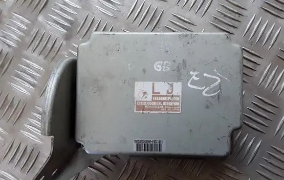 Subaru Forester SG Gearbox control unit/module 31711AJ380 A64000QR2