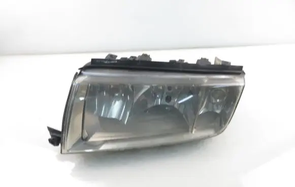 Skoda Fabia Mk1 (6Y) Headlight/headlamp