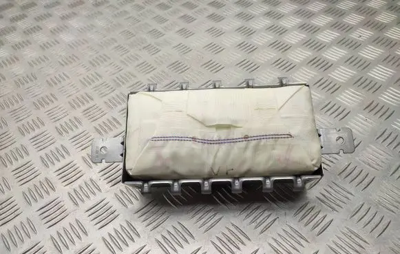 Hyundai i40 Passenger airbag 845303Z000