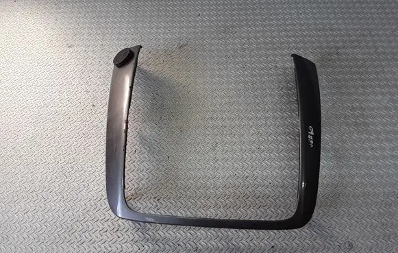 Toyota Avensis Verso Radio/GPS head unit trim 5541444020