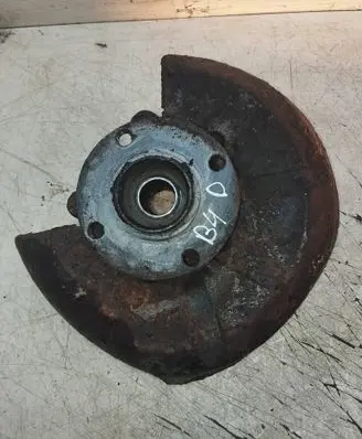 Audi 80 90 S2 B4 Front wheel hub spindle knuckle 