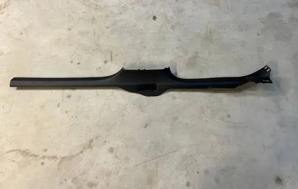 Volkswagen PASSAT B8 USA Front sill trim cover 561853372C