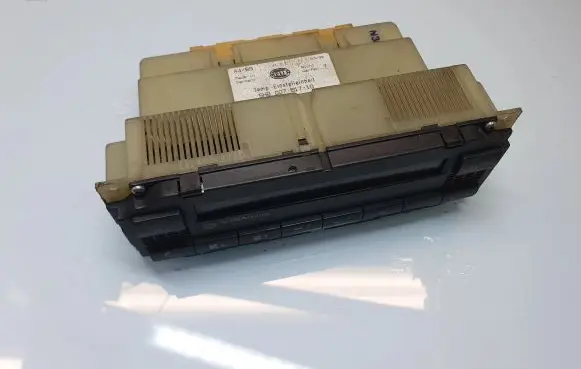 Volkswagen PASSAT B5 Climate control unit 5HB00761710 3B1907044B