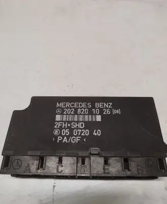 Mercedes-Benz C W202 Comfort/convenience module 202820102608 05072040