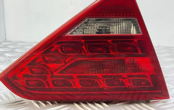 Audi A5 8T 8F Tailgate rear/tail lights 8T0945093A