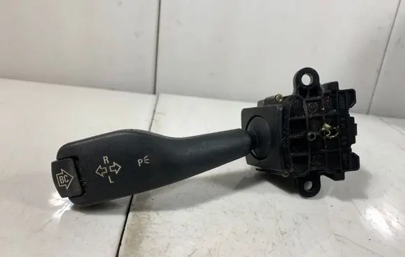 BMW 5 E39 Indicator stalk 8363668M