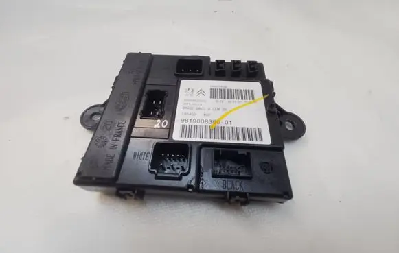 Peugeot 3008 II Tailgate/trunk control unit/module 9819008380