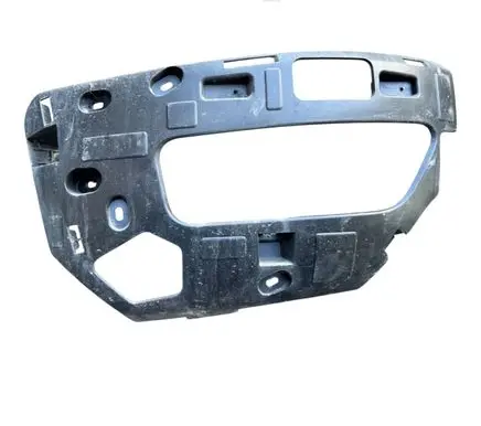 Rear bumper mounting bracket
