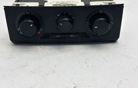 Skoda Fabia Mk2 (5J) Climate control unit 5J0820045