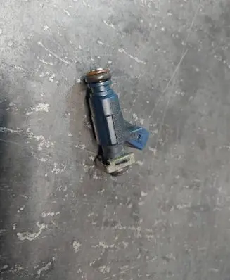 Audi A4 S4 B6 8E 8H Fuel injector 06B133551M 0280156065