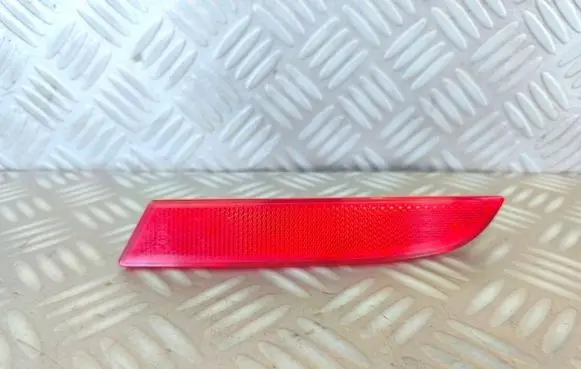 Alfa Romeo Giulietta Rear tail light reflector 50513784