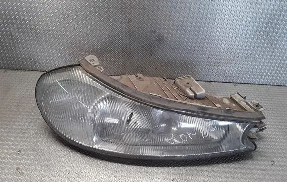 Ford Mondeo MK II Headlight/headlamp 1305235323