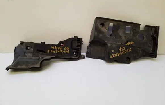 Land Rover Discovery 3 - LR3 Battery tray DWM500031 DWM500052