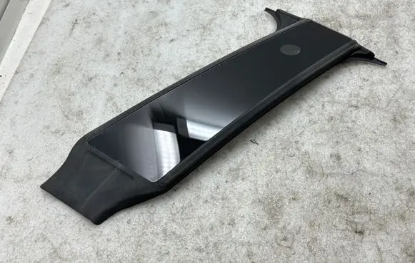 Tesla Model Y (B) Pillar trim (exterior) 151625800E 162563898B 149424000A