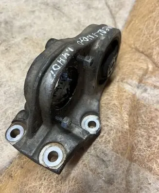 Citroen Berlingo Driveshaft support bearing bracket 