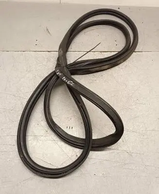 BMW 3 F30 F35 F31 Loading door rubber seal (on body) 