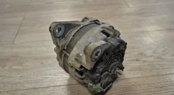 Iveco Daily 6th gen Generator/alternator 504385137