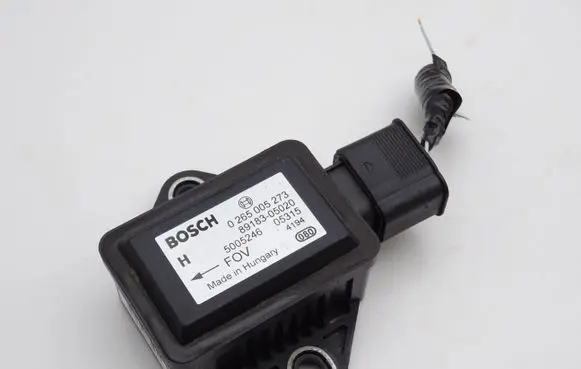 Toyota Avensis T250 ESP acceleration yaw rate sensor 8918305020 0265005273