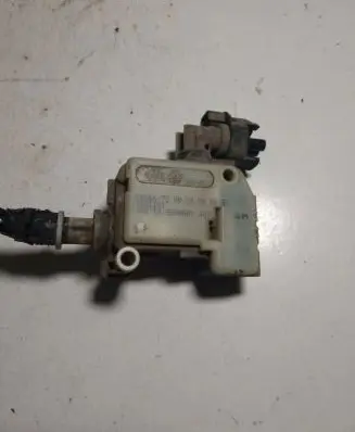 Opel Insignia A Central locking motor 00806670