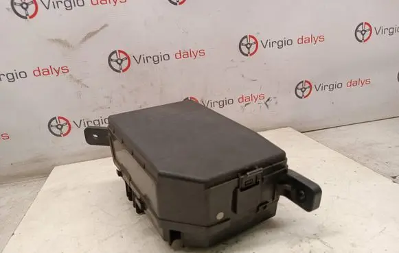 Hyundai Tucson JM Fuse module 912282e220