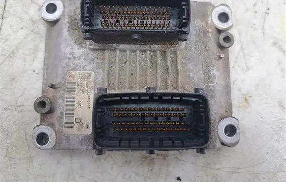 Alfa Romeo 147 Engine control unit/module 00552049900