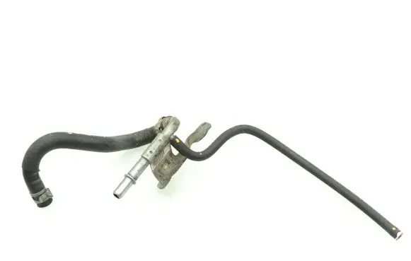 Opel Zafira C Fuel injector supply line/pipe 55568238 8209120