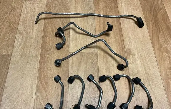 Volkswagen Touareg II Fuel line pipe 059130401B
