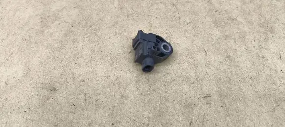 Mercedes-Benz C W205 Airbag deployment crash/impact sensor A2139051300