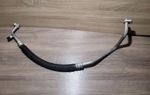 Ford Explorer Air conditioning (A/C) pipe/hose BB5319F618