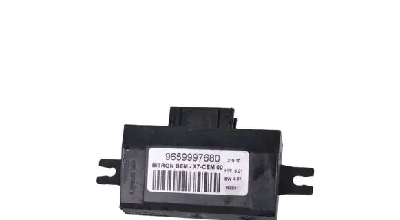 Peugeot RCZ Door control unit/module 965997680