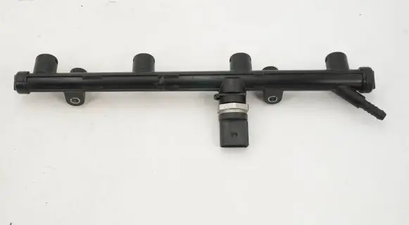 Skoda Octavia Mk3 (5E) Fuel main line pipe 
