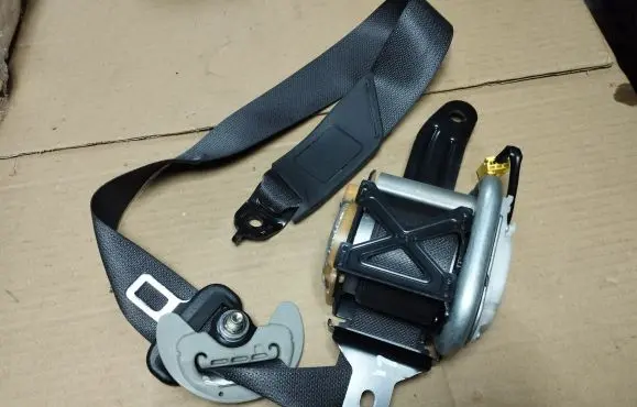 Honda Civic IX Front seatbelt 81850TV1E010M4