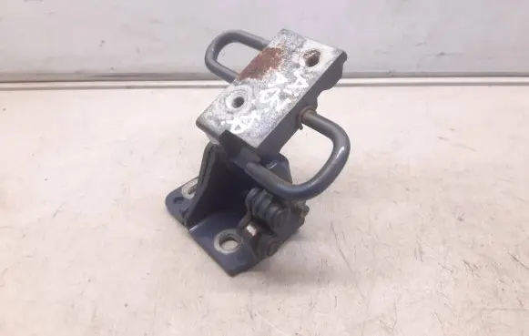 Audi A6 S6 C6 4F Rear door lower hinge 8E0833411E