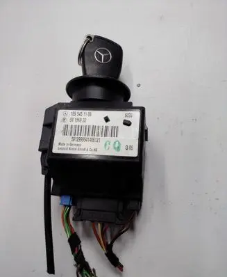 Mercedes-Benz B W245 Ignition lock A1695451108 04156920