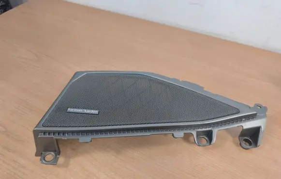 BMW 3 G20 G21 Rear door speaker cover trim 7447243