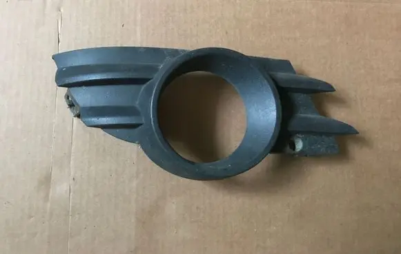 Opel Meriva A Front bumper lower grill 13193539