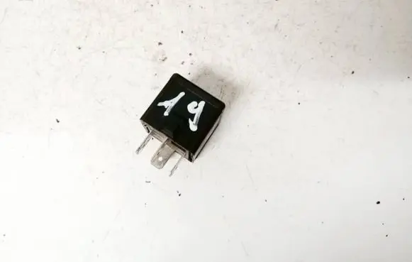 Volvo XC90 Other relay mb953381 v23134-b52-x240